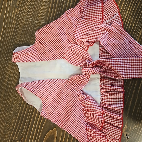 Be Mine Top and Ruffle bottoms - Picture 4 of 4